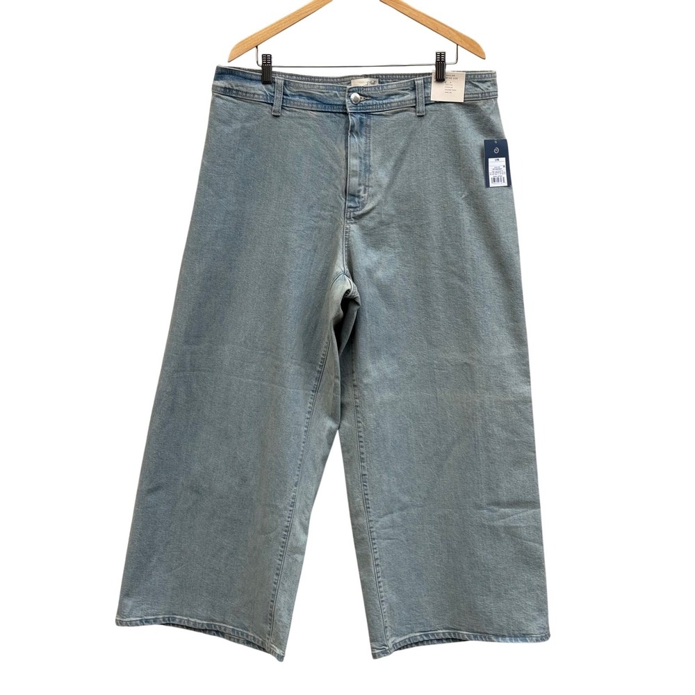 Universal Thread Sailor Wide Leg Jeans Light Wash Size 17 Reg High Rise NWT